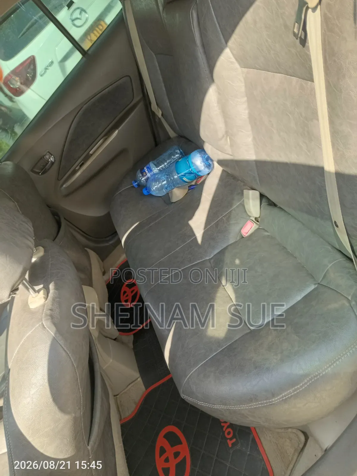Toyota Belta 2011 Silver