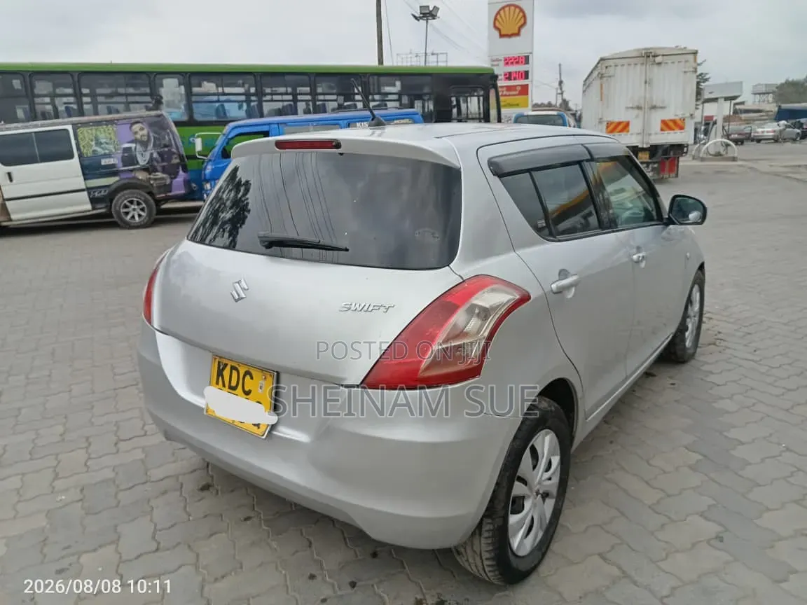 Suzuki Swift 2014 Silver