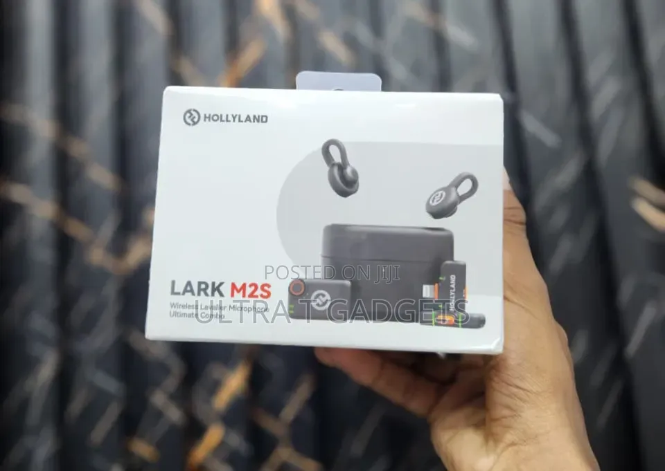 Hollyland Lark M2S Wireless Lavalier Microphone