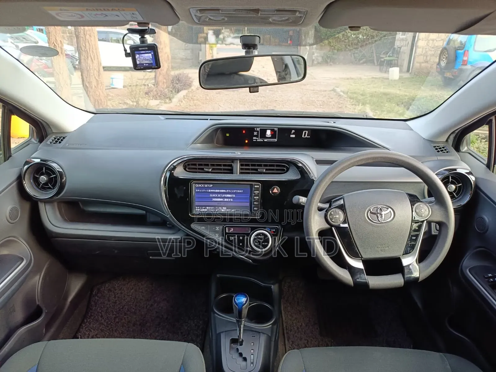 Toyota Aqua 2019 Silver