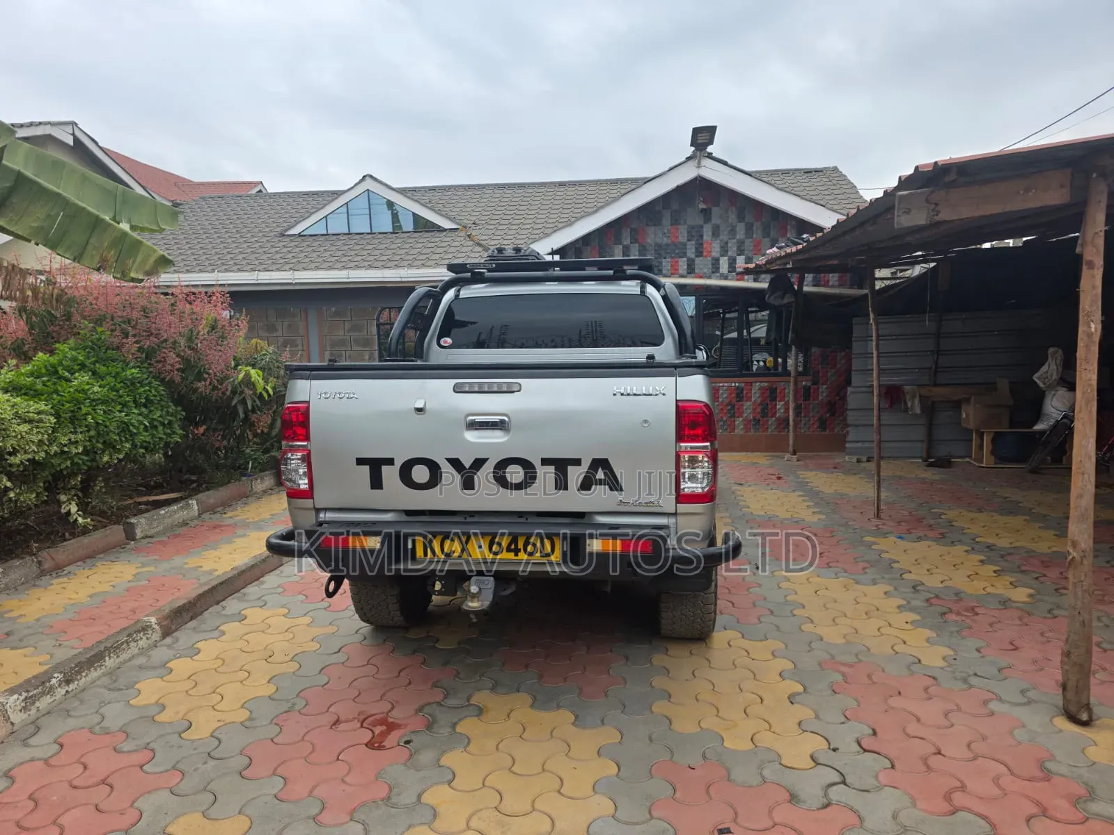 Toyota Hilux 2013 Silver