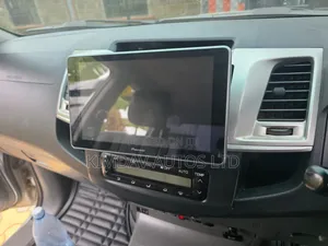Toyota Hilux 2013 Silver