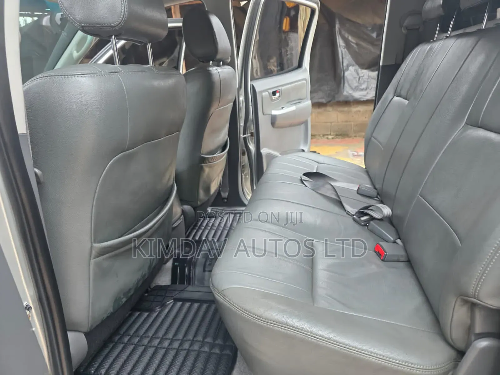 Toyota Hilux 2013 Silver