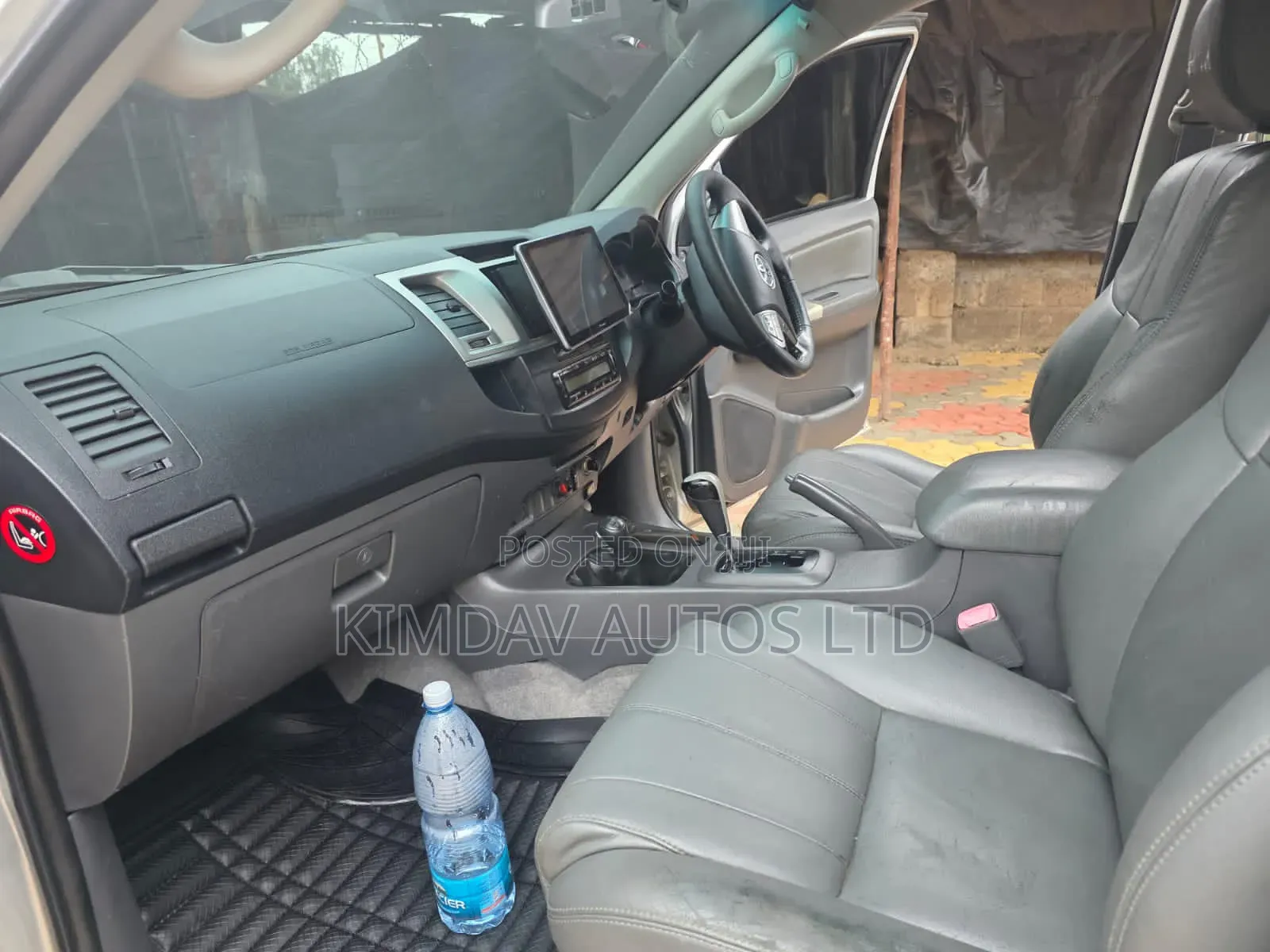 Toyota Hilux 2013 Silver