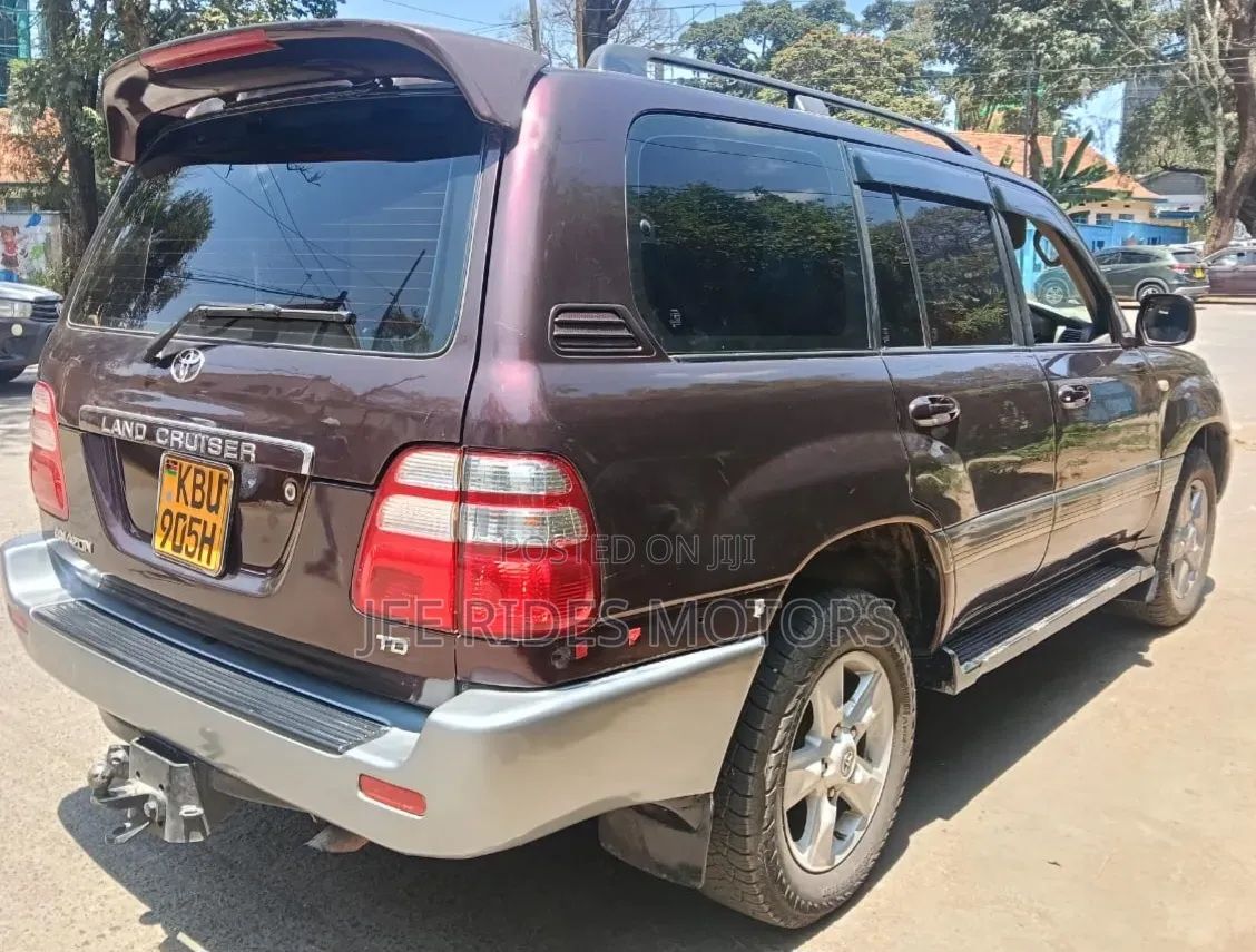 Toyota Land Cruiser 2006 Burgundy