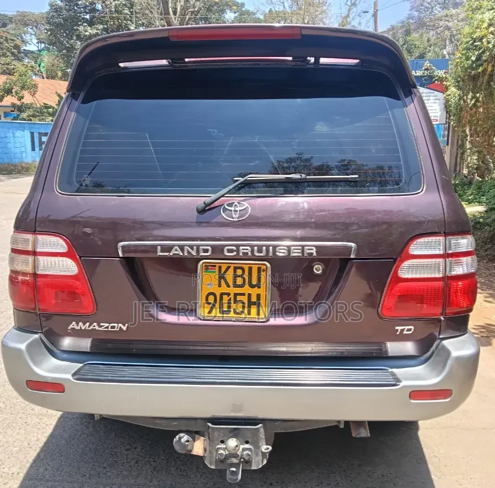 Toyota Land Cruiser 2006 Burgundy
