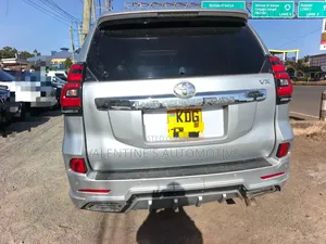 Toyota Land Cruiser Prado 2014 Silver