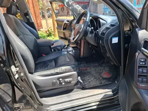 Toyota Land Cruiser Prado 2014 Silver