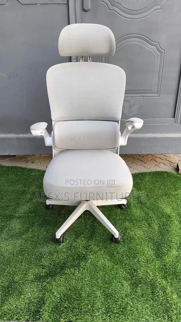Office Chairs With Adjustable Height