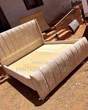 Cream Bed Size 6 by 6
