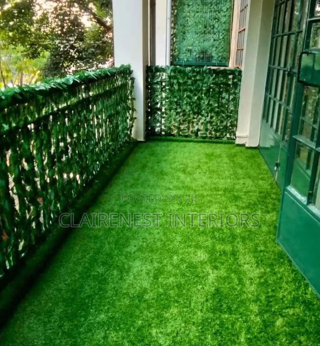 Bring the Garden Look to Your Fence With Artificial Privacy