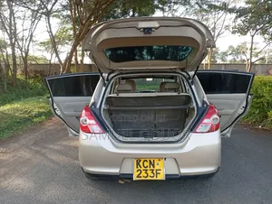 Nissan Tiida 2010 Brown