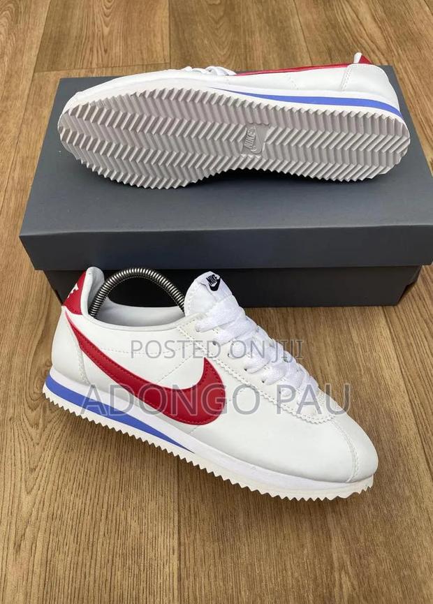 Nike Shoes - thumbnail 3