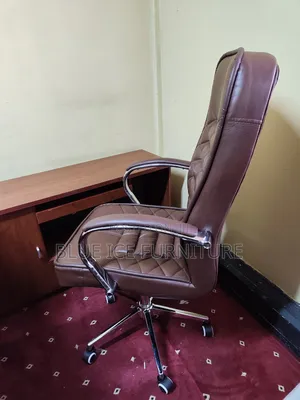 High Back Managerial Swivel Chair