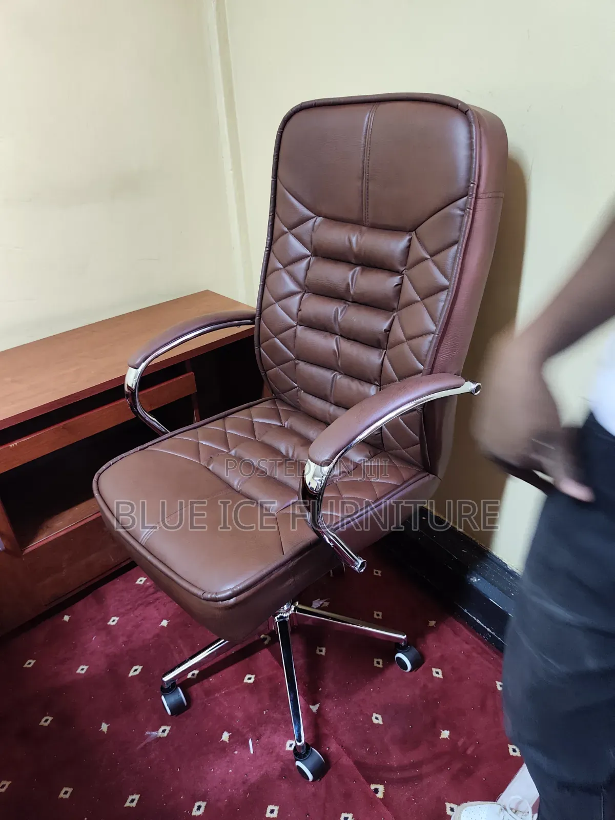 High Back Managerial Swivel Chair