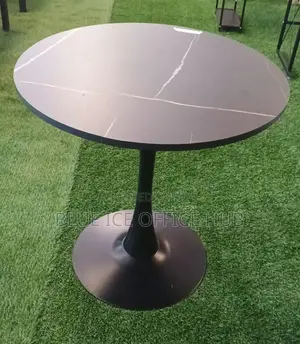 Black Round Café Table – Modern Restaurant, Office & Dining Table