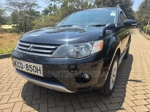 Mitsubishi Outlander 2011 Black