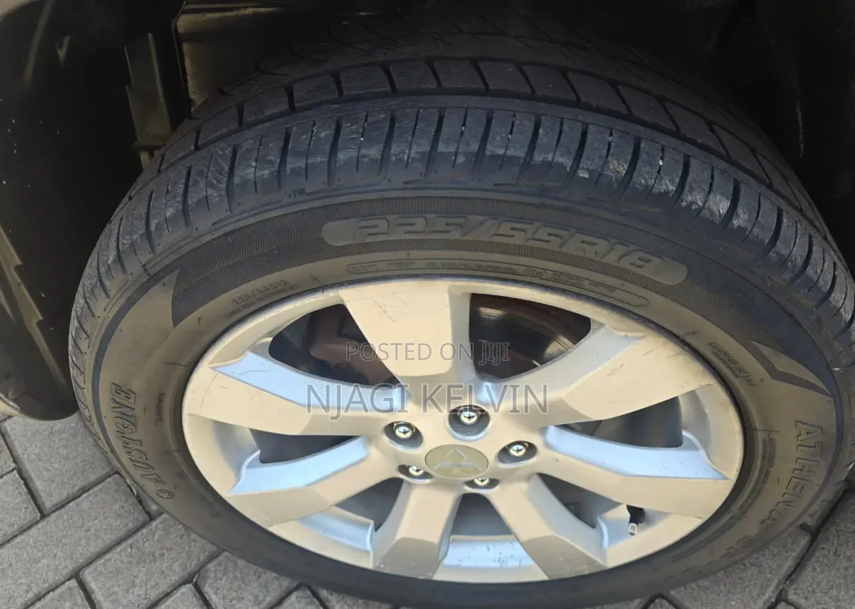 Mitsubishi Outlander 2011 Black