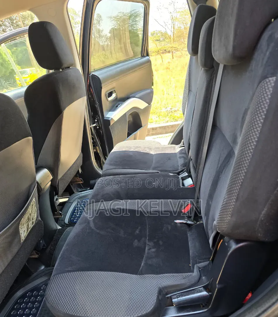 Mitsubishi Outlander 2011 Black