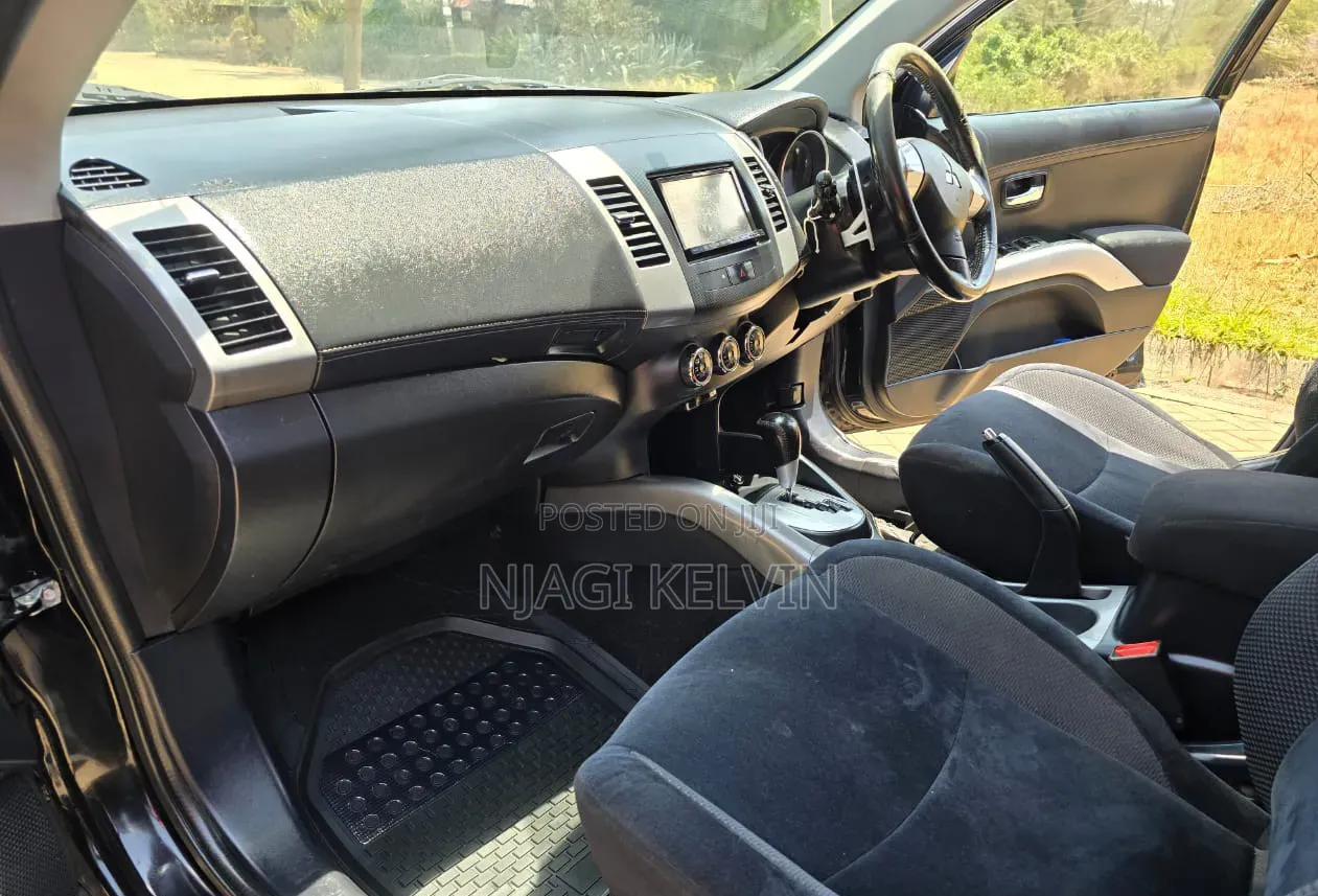 Mitsubishi Outlander 2011 Black