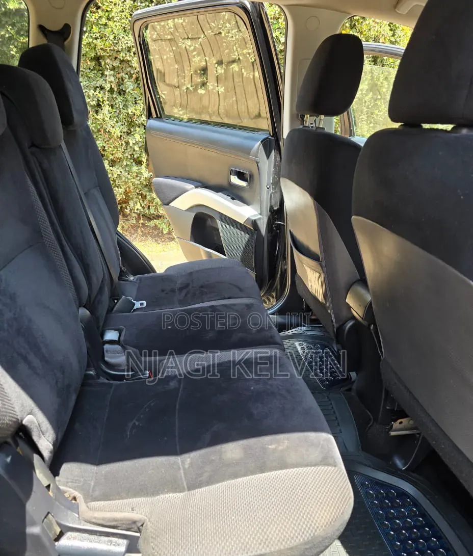 Mitsubishi Outlander 2011 Black