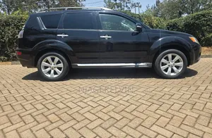 Mitsubishi Outlander 2011 Black