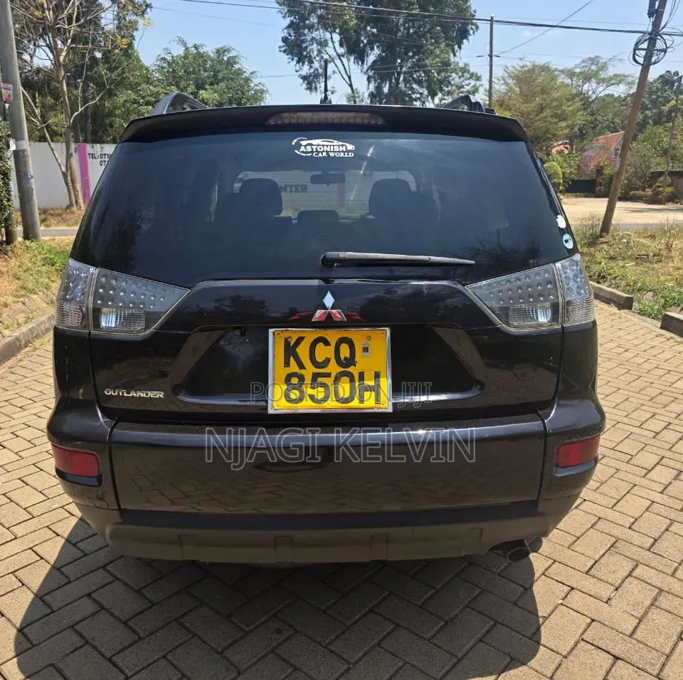 Mitsubishi Outlander 2011 Black