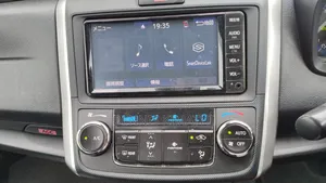 Toyota Corolla Fielder 1.5 Hybrid FWD 2019 White