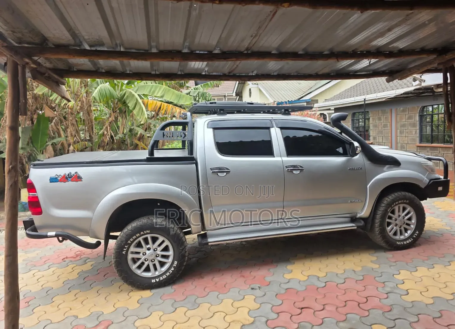 Toyota Hilux 2013 Gray