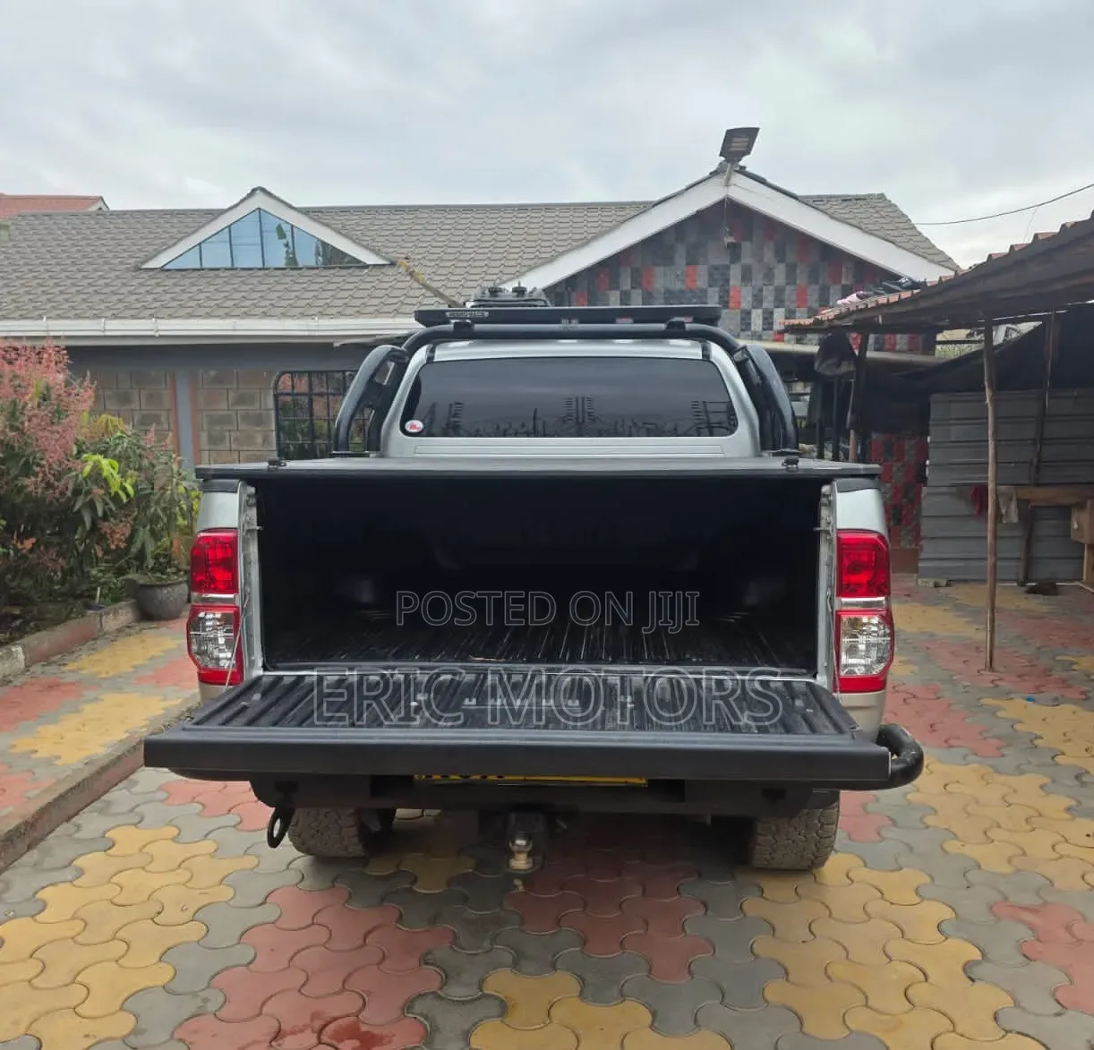Toyota Hilux 2013 Gray
