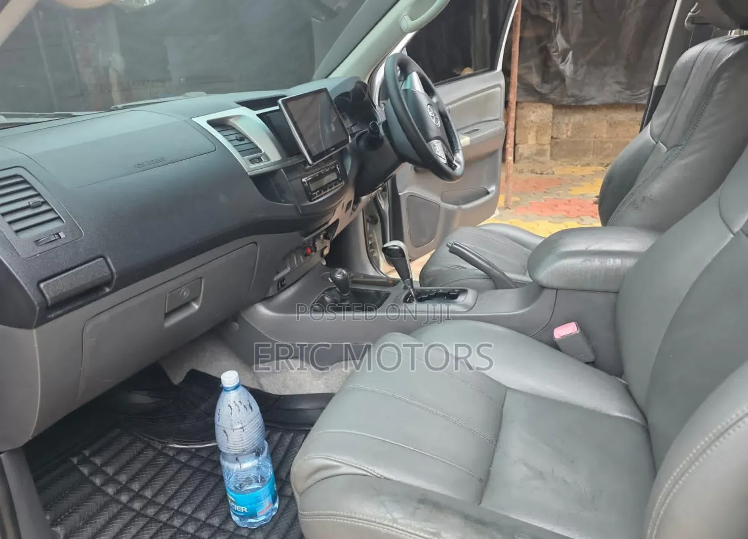 Toyota Hilux 2013 Gray