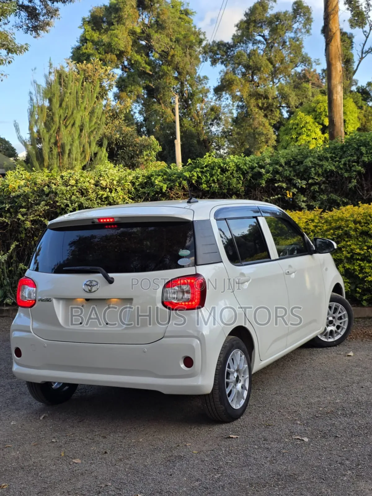 Toyota Passo 1.0 FWD 2018 White