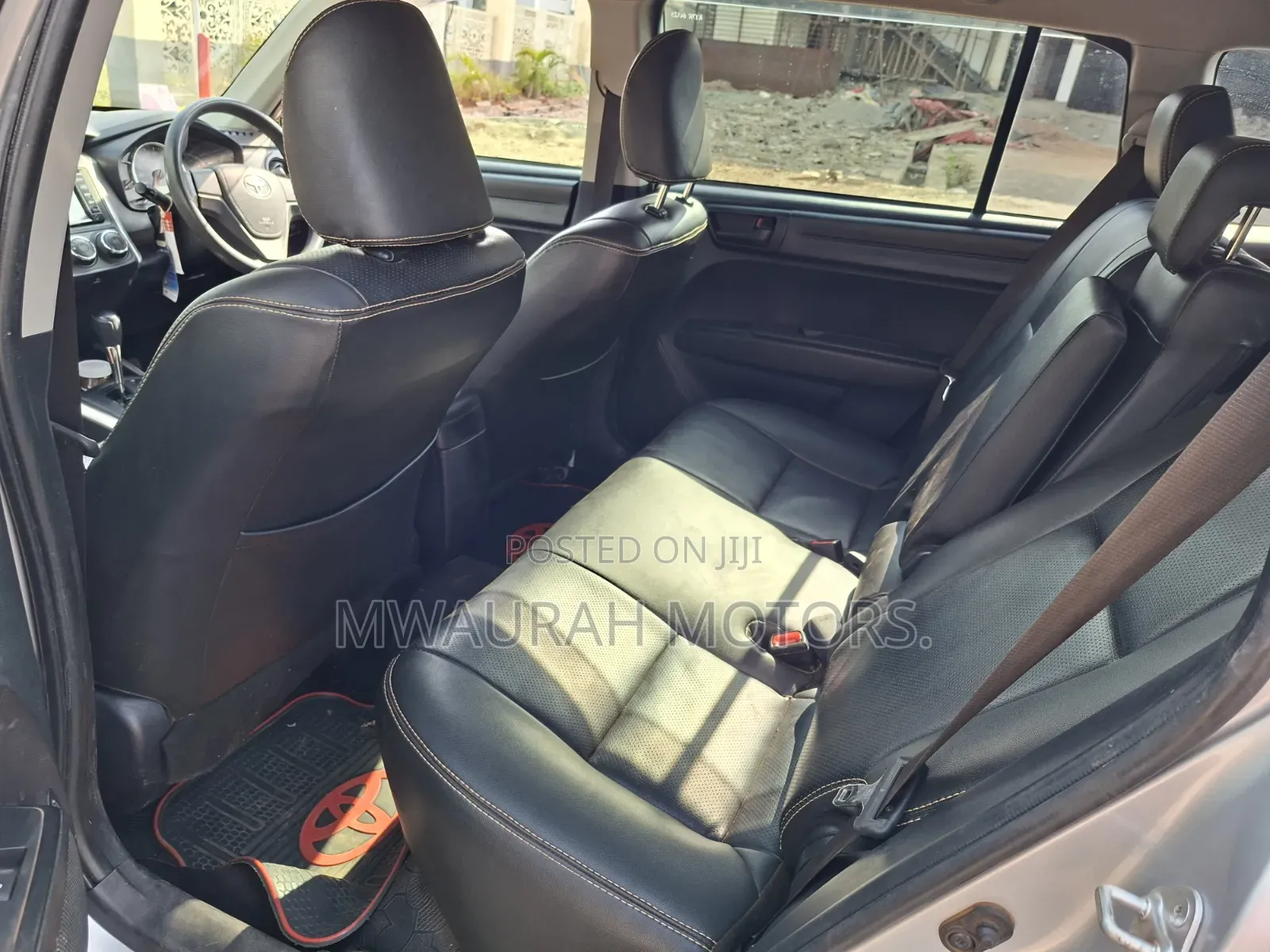 Toyota Corolla Fielder 2017 Silver