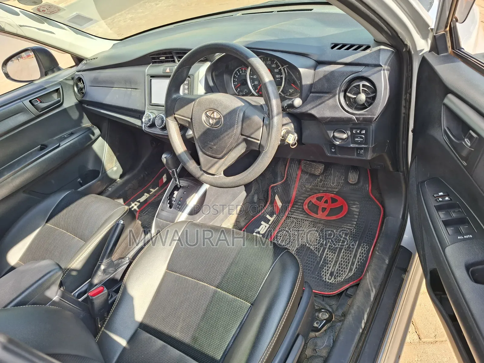 Toyota Corolla Fielder 2017 Silver
