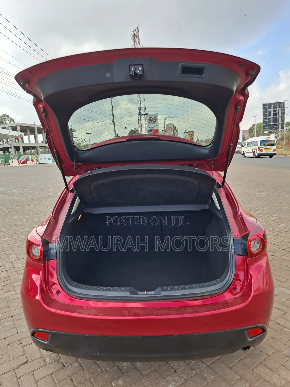 Mazda Axela 2016 Red
