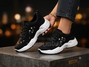 Ladies Sneakers With Glitter (Size 34-40)