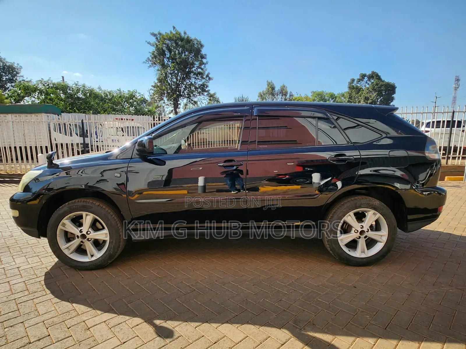Toyota Harrier 2.4 2010 Black