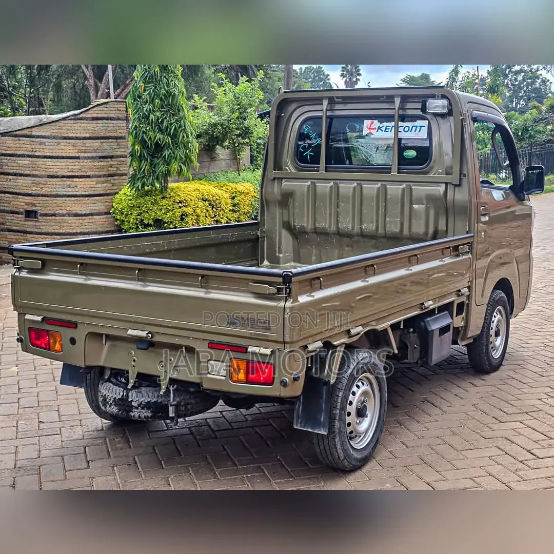 Daihatsu Hijet 2018 Green