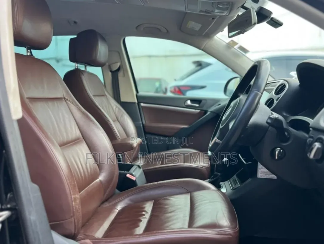 Volkswagen Tiguan 2013 Black