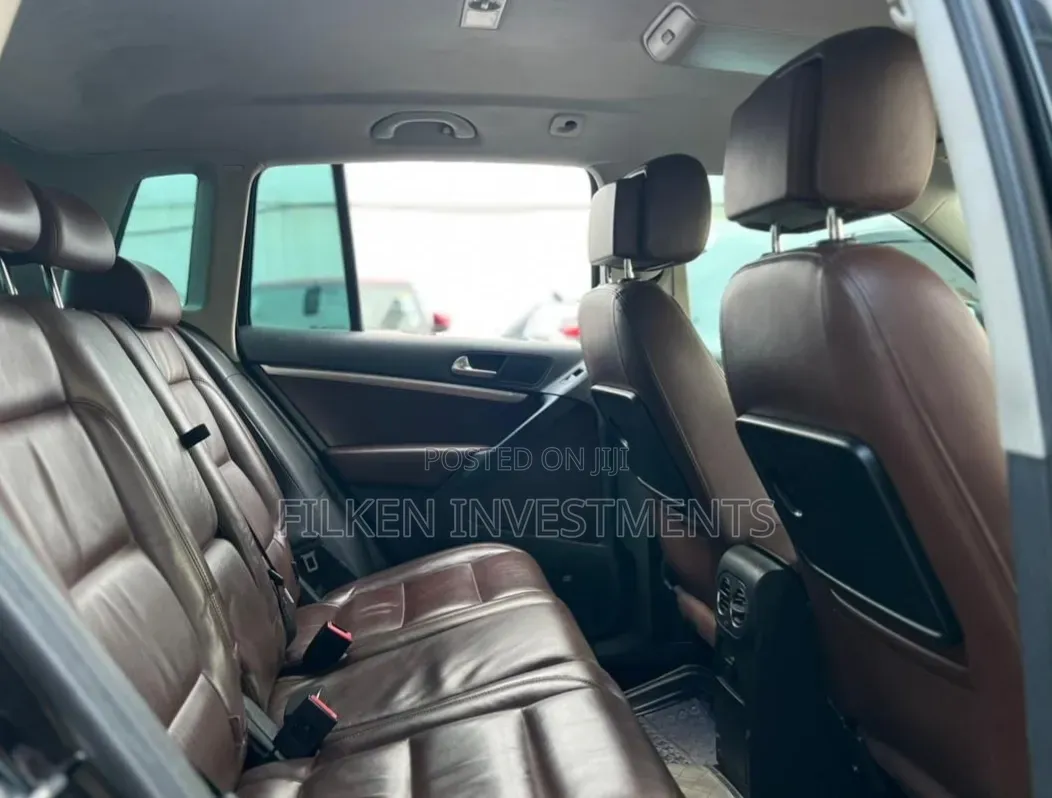 Volkswagen Tiguan 2013 Black