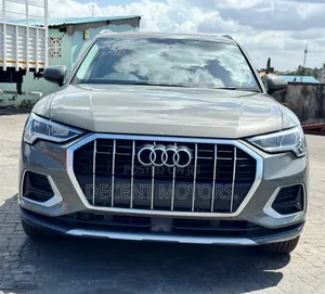 Audi Q3 2020 Brown