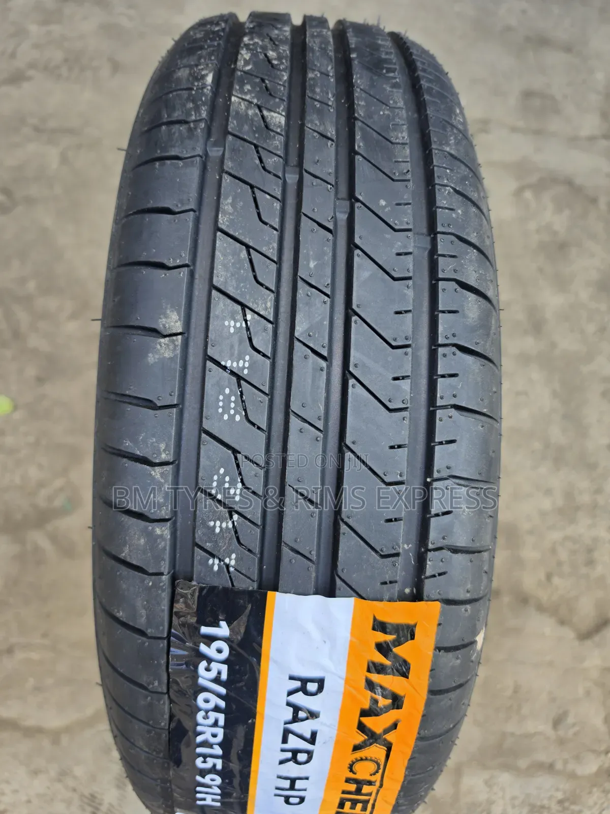195 /65 R15 Maxchee Tires