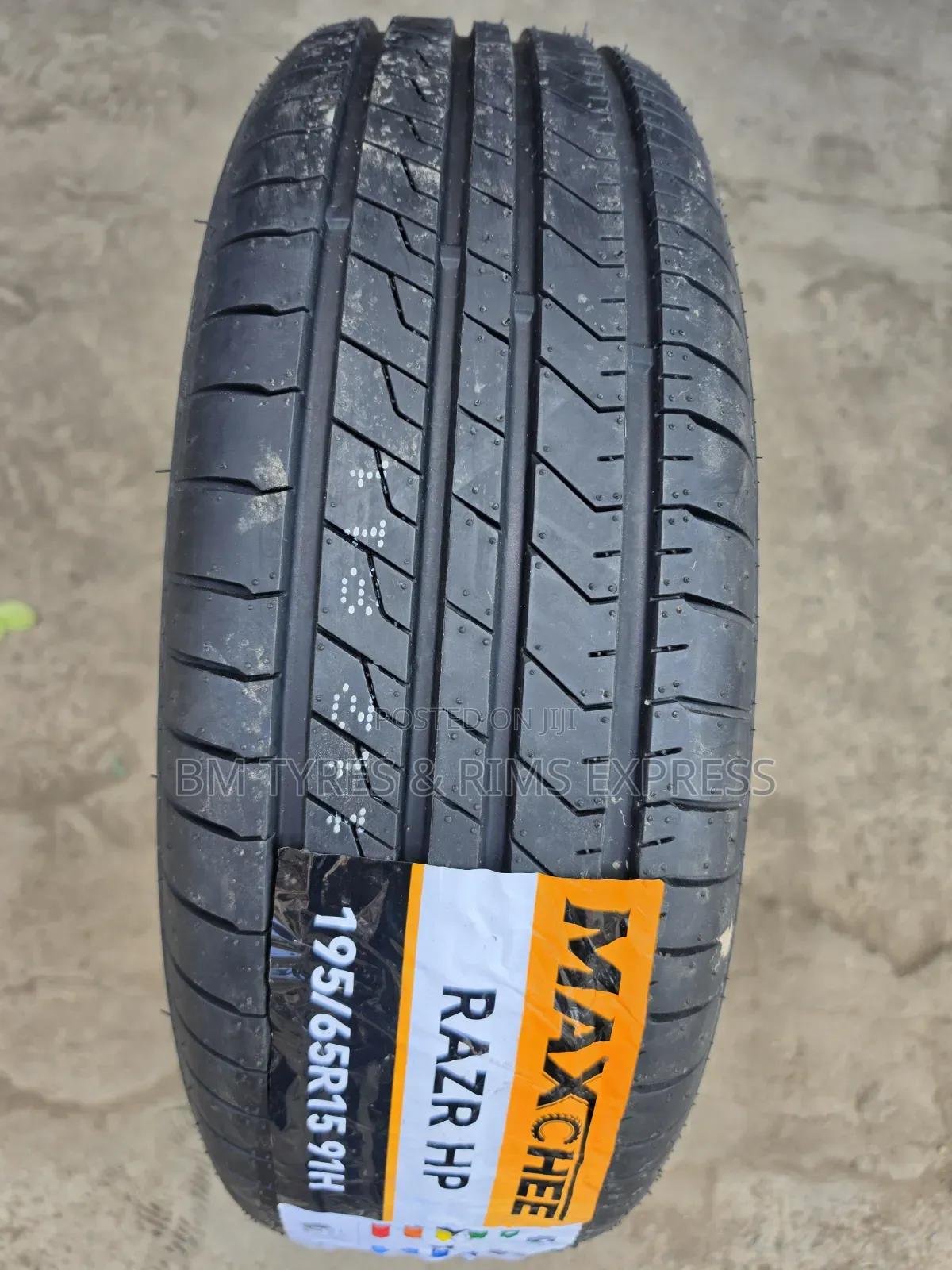 195 /65 R15 Maxchee Tires
