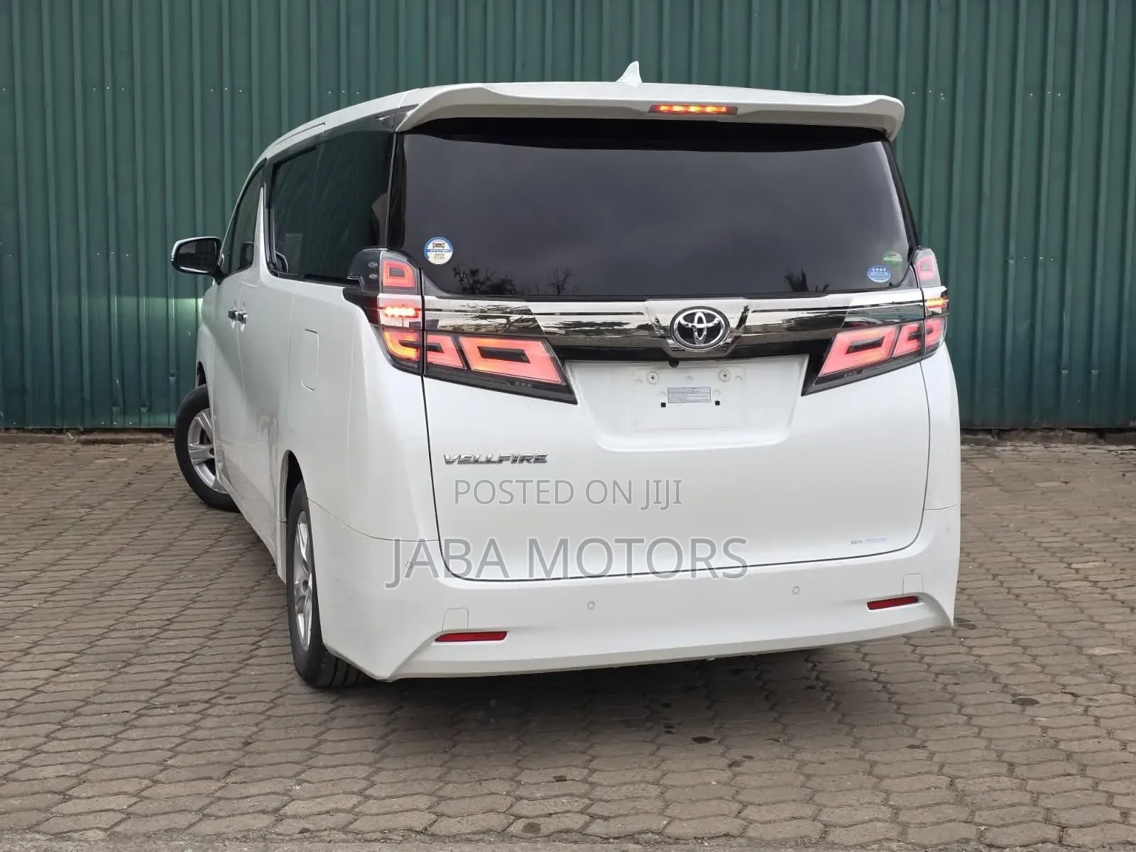 Toyota Vellfire 2018 White