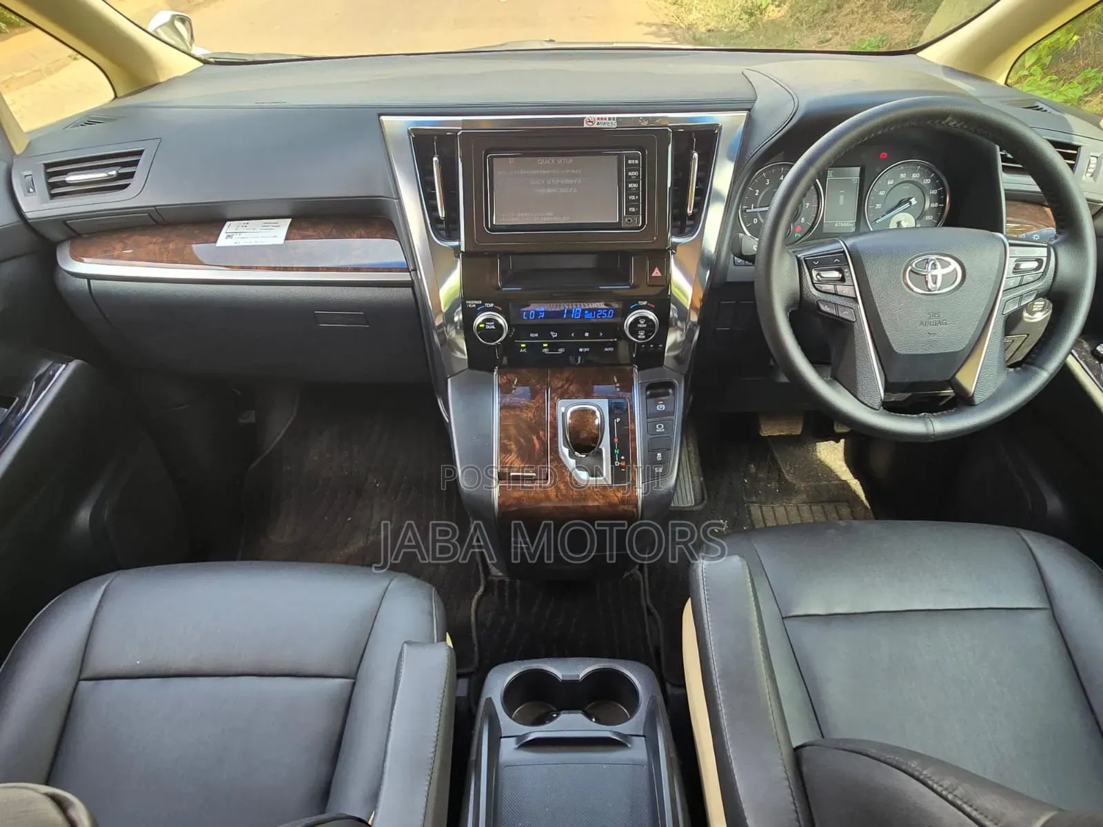 Toyota Vellfire 2018 White