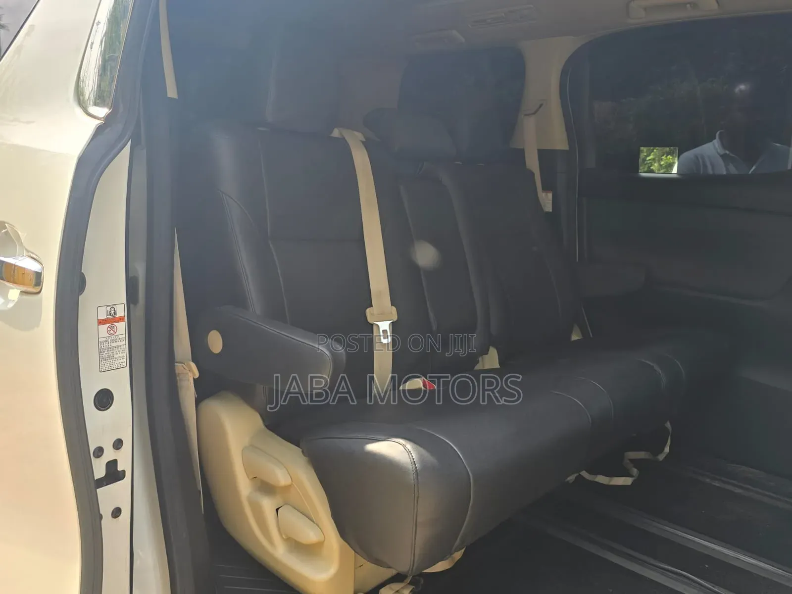 Toyota Vellfire 2018 White