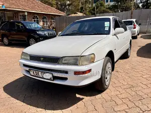 Toyota Corolla 1996 White