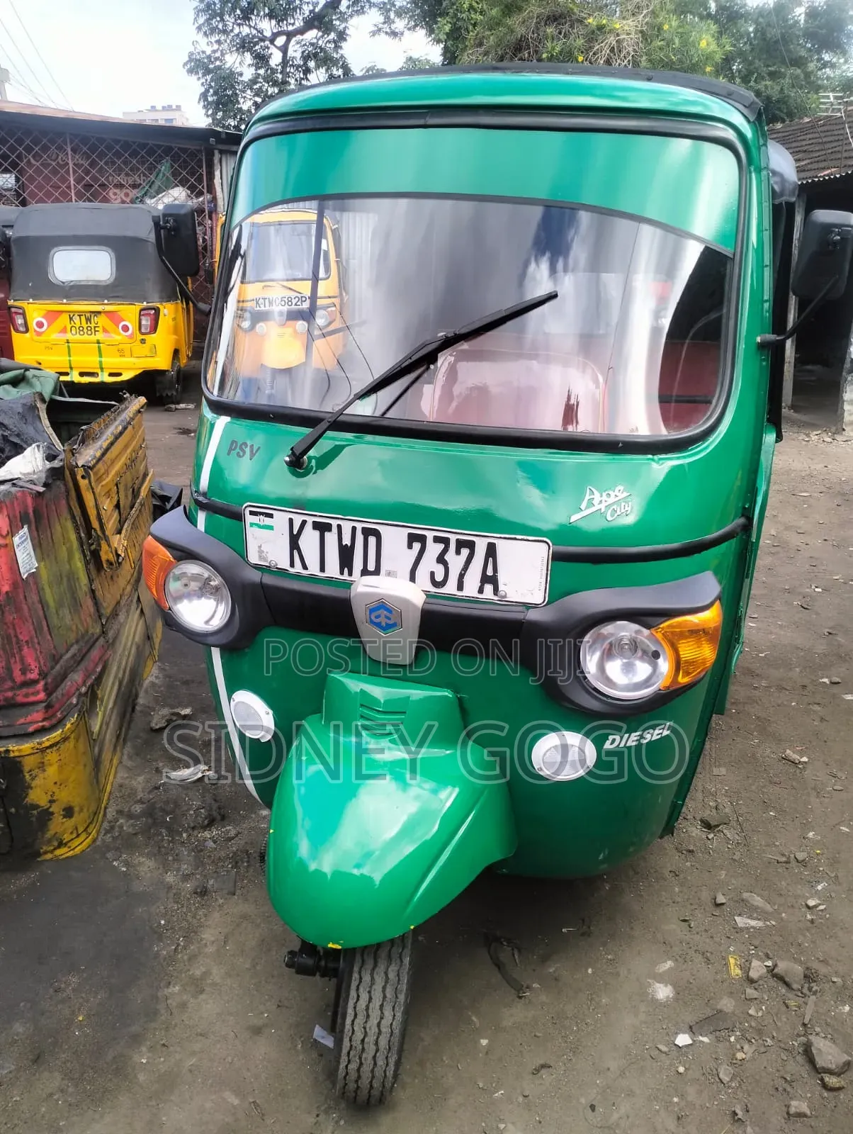 Piaggio Scooter 2024 Green