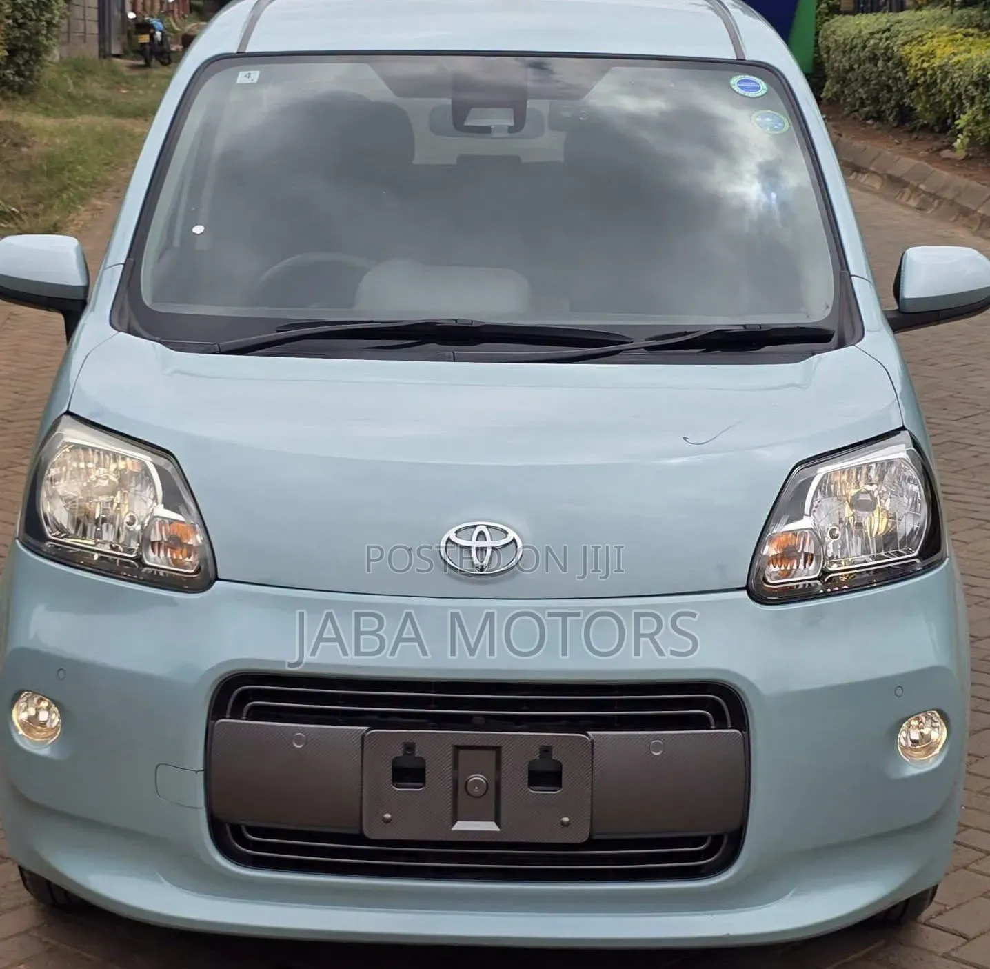 Toyota Porte 2020 Green