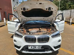BMW X1 xDrive28i AWD 2016 Pearl